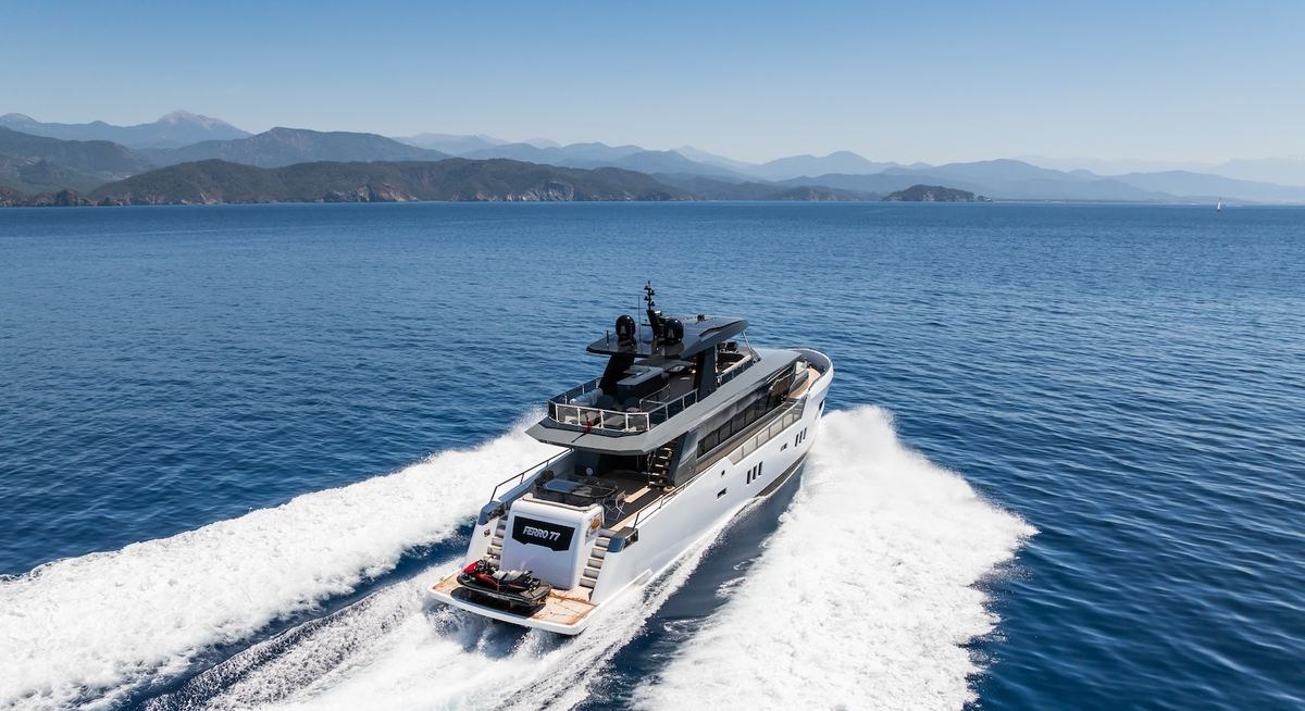 FERRO 77 yacht charter 5