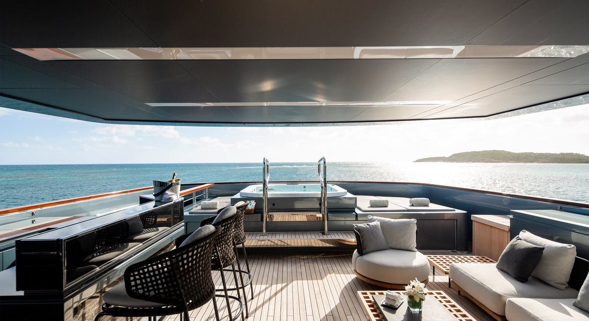 FIFTY yacht charter 3