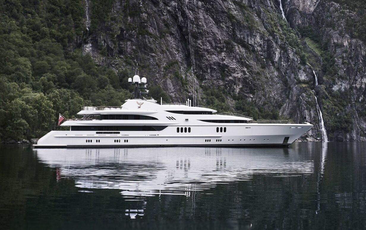 FIREBIRD YACHT CHARTER yacht charter
