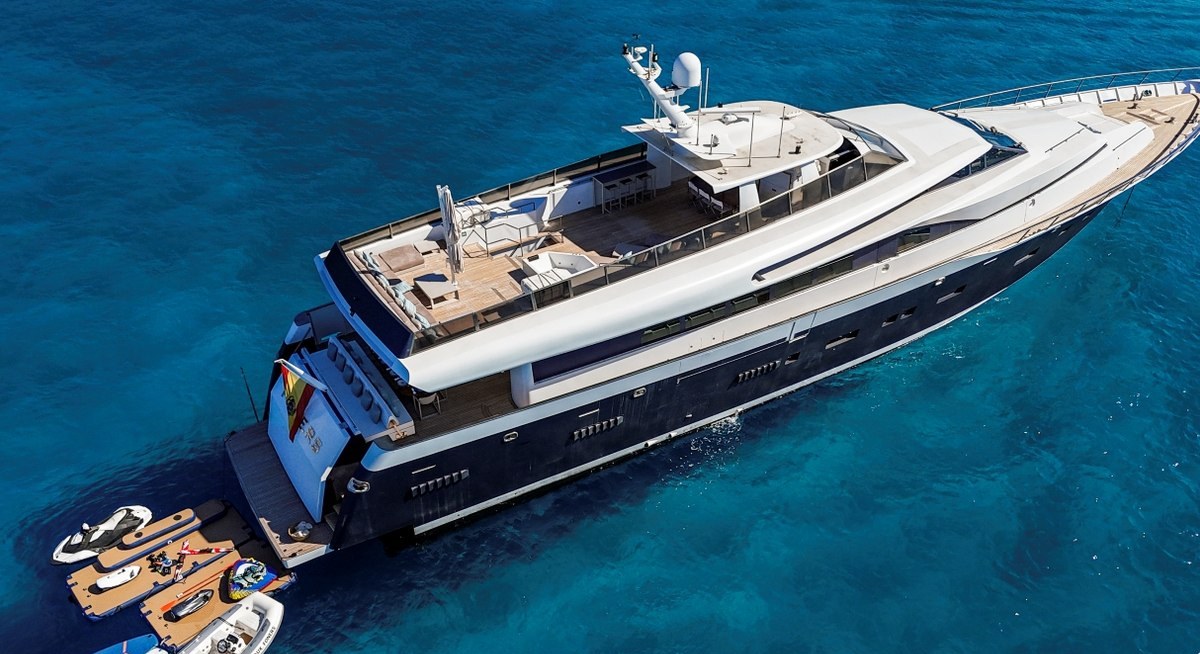 FONERS yacht charter 5