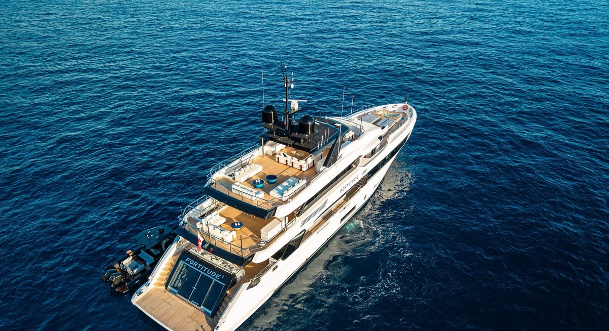 FORTITUDE¹ yacht charter 5