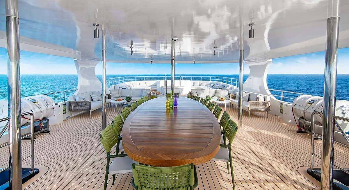 FREDDY'S LEGACY yacht charter 3