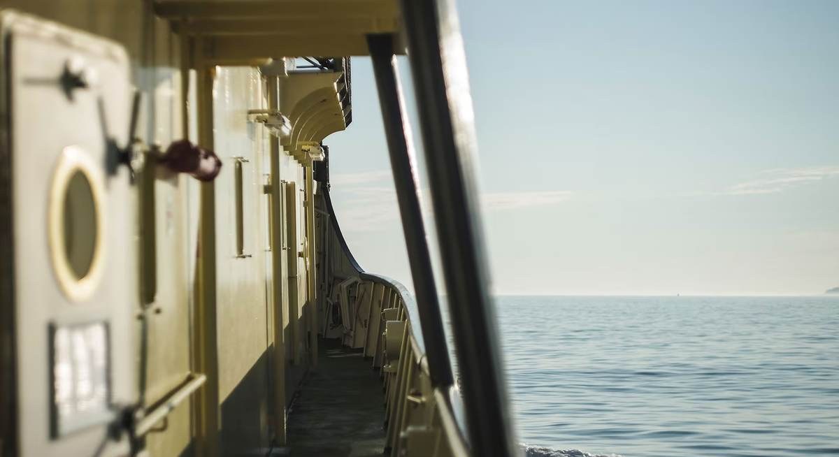 FREYA yacht charter 3
