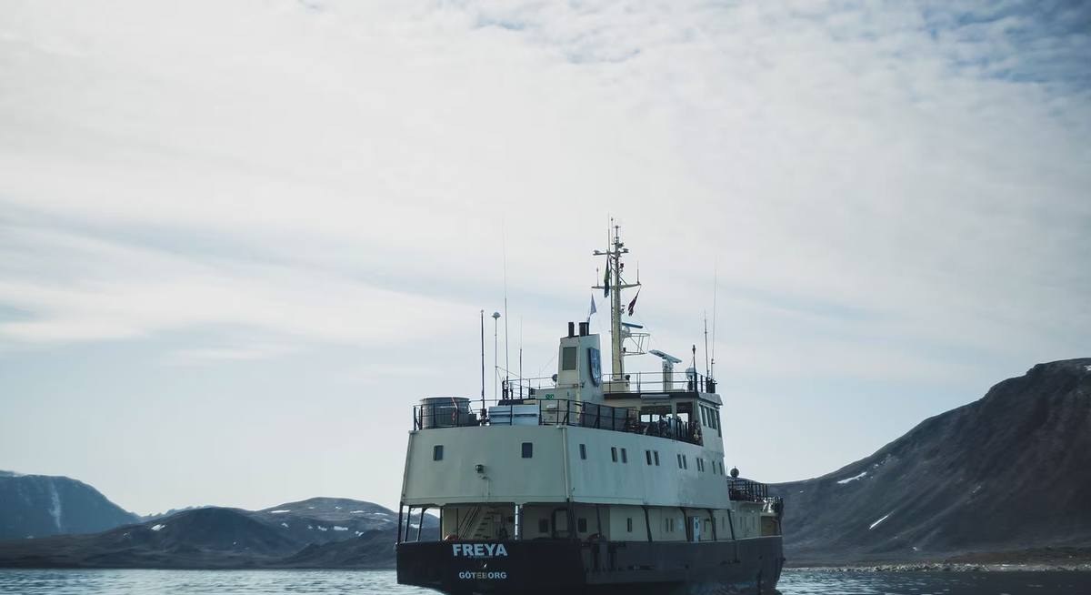 FREYA yacht charter 4