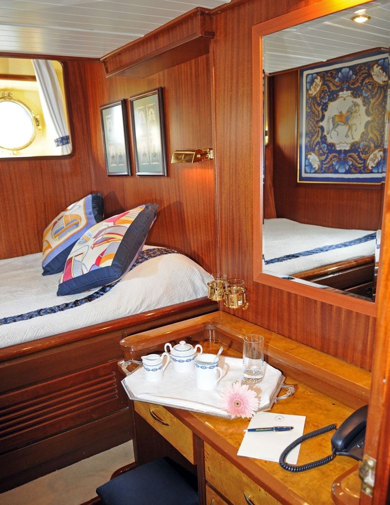 GACELA yacht charter 4