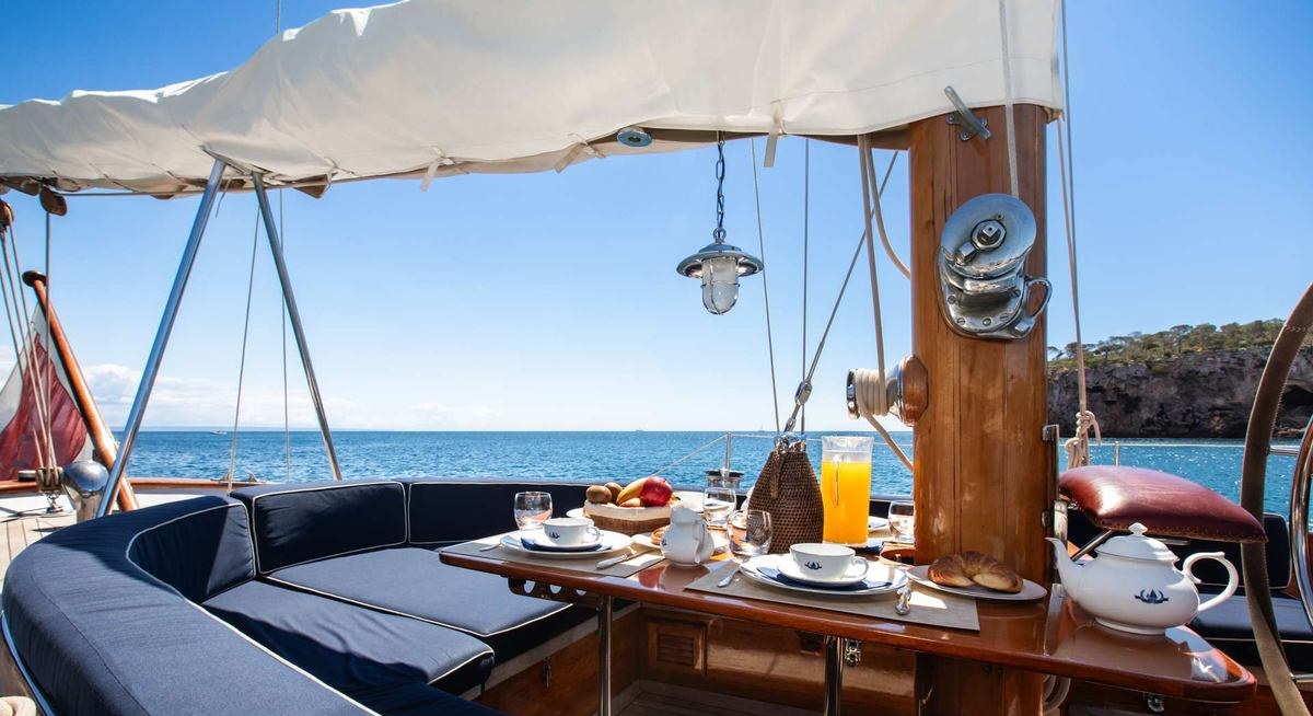 GAEL I yacht charter 3