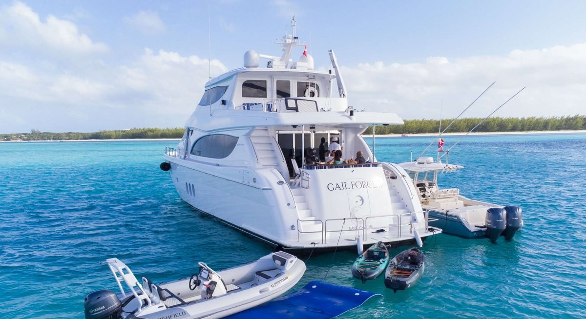 GAIL FORCE II yacht charter 5