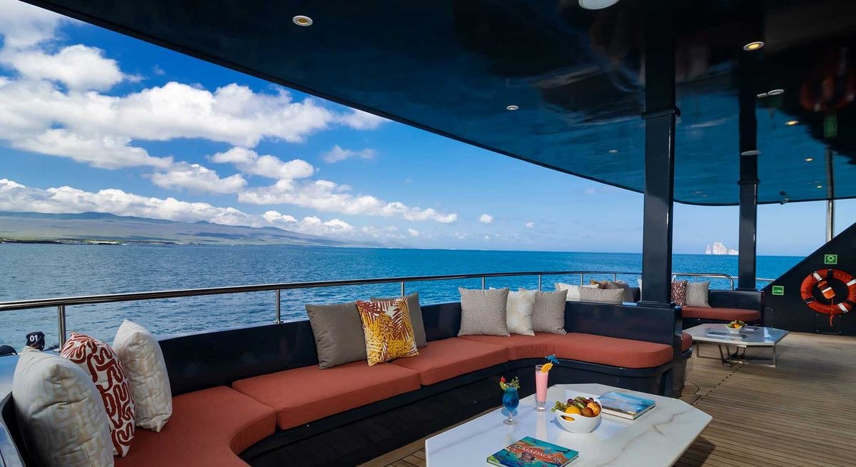 GALAXY SIRIUS yacht charter 4
