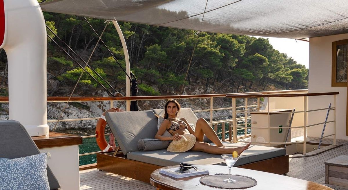 GALLANT yacht charter 3