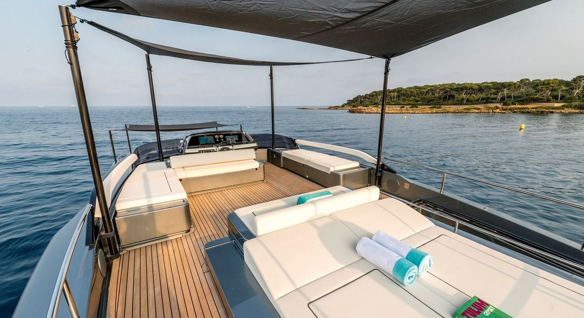 GECUA yacht charter 4