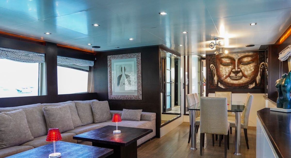 GEMINIS yacht charter 5
