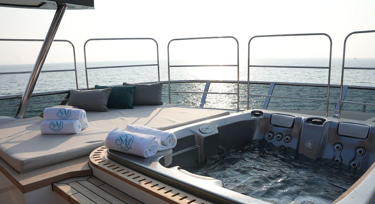 GEULUNEL yacht charter 3