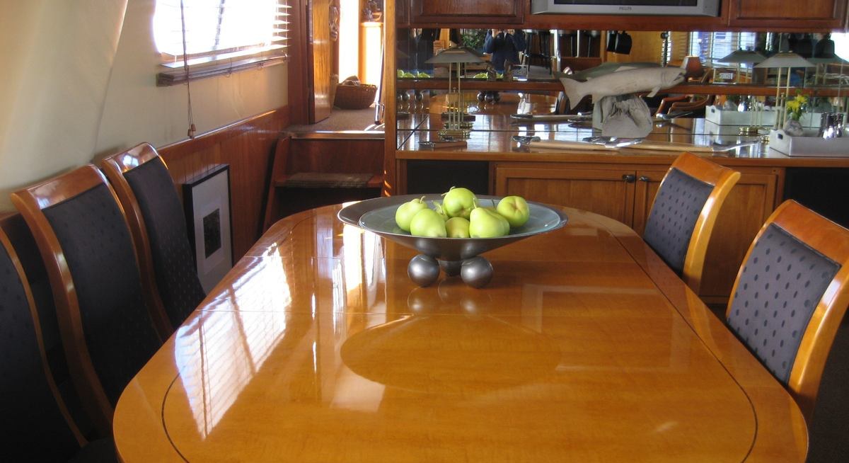 GLACIER BEAR yacht charter 2