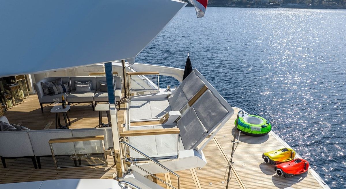 GLASAX yacht charter 4