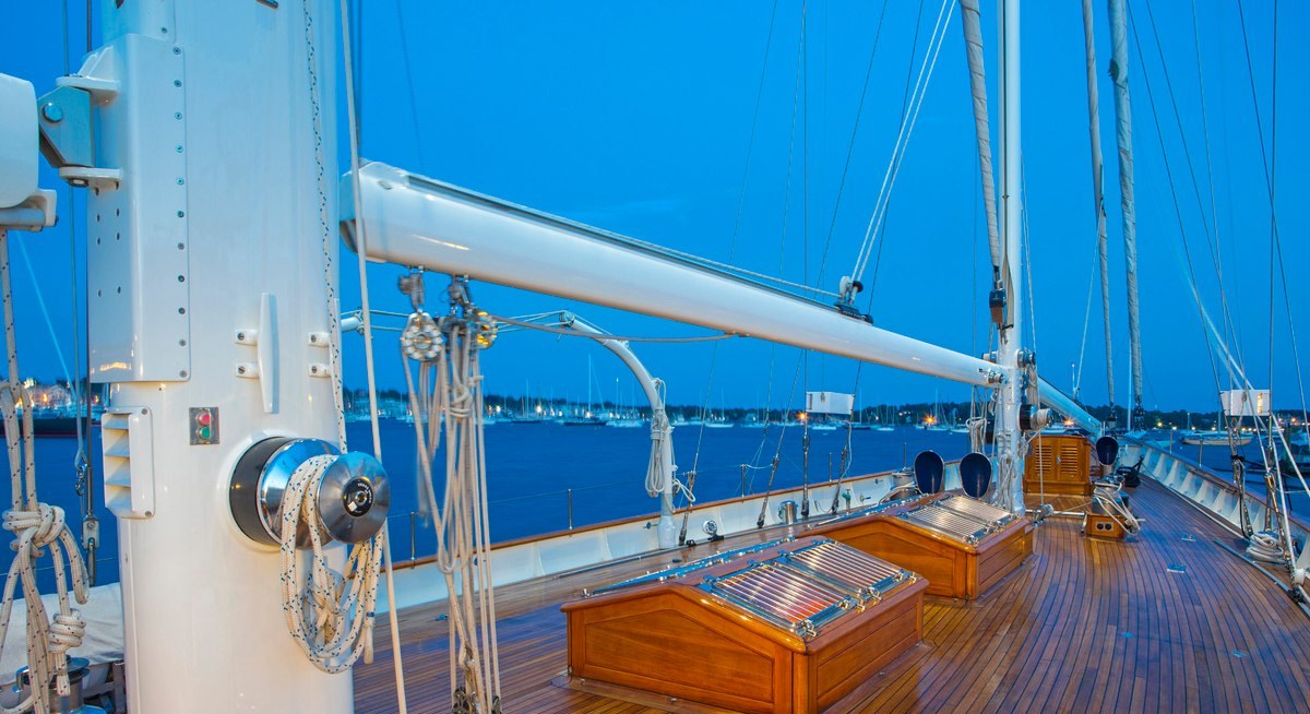GLORIA yacht charter 5