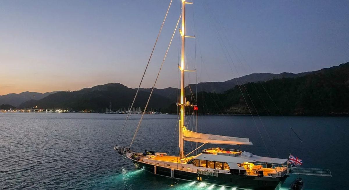 GOOD LIFE yacht charter 5