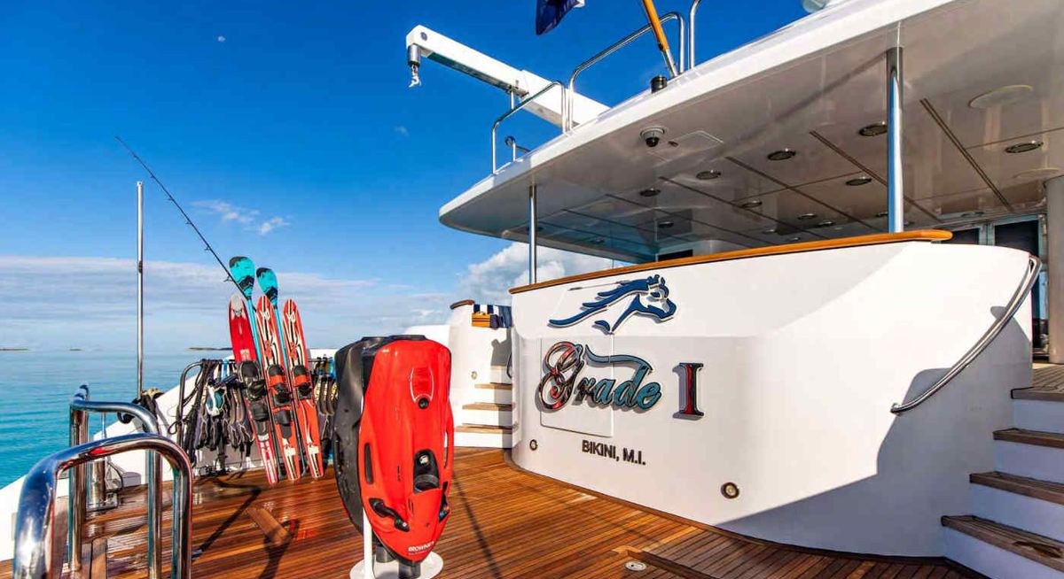 GRADE I yacht charter 5