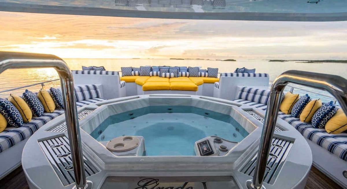 GRADE I yacht charter 3