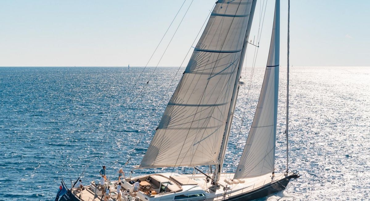 GRAND BLEU VINTAGE YACHT CHARTER yacht charter