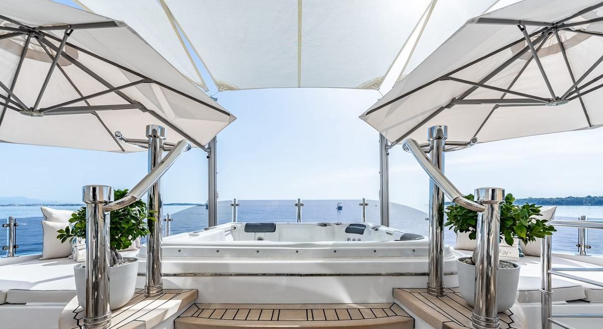 GRAND CRU YACHT CHARTER yacht charter