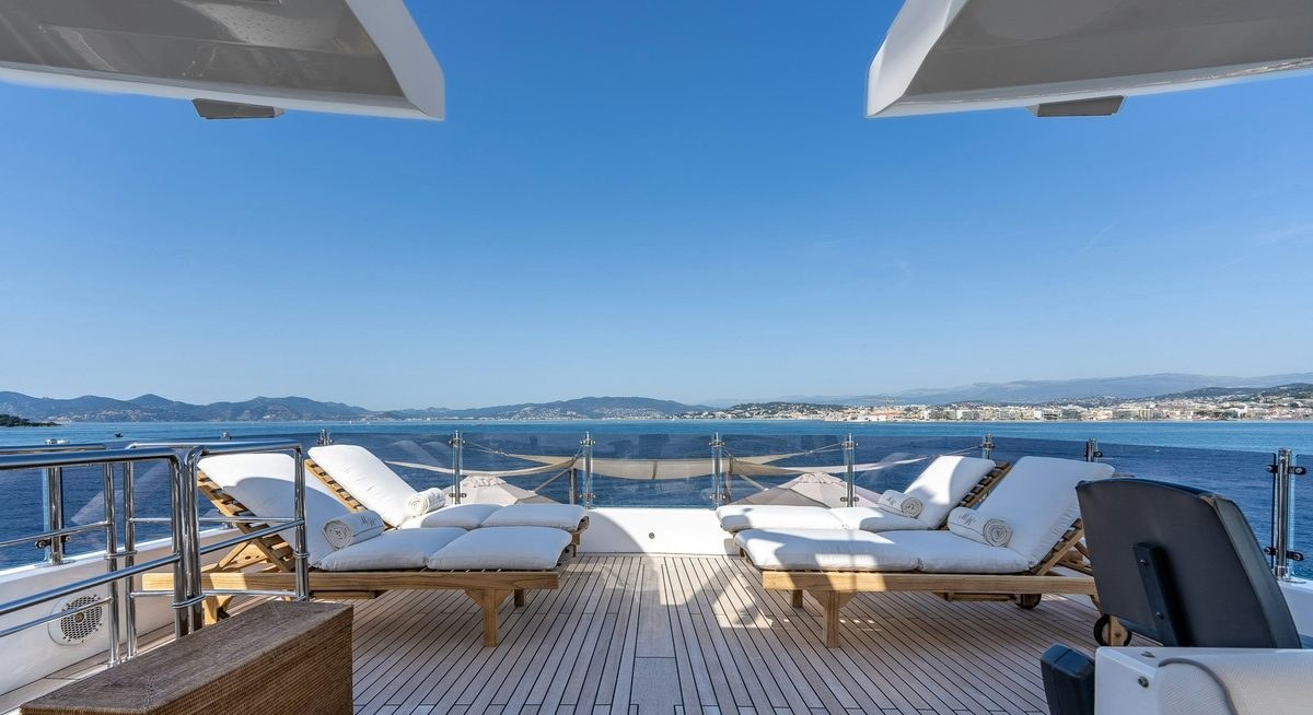 GRAND CRU yacht charter 3