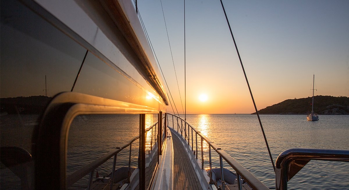 GRAND SAILOR yacht charter 3