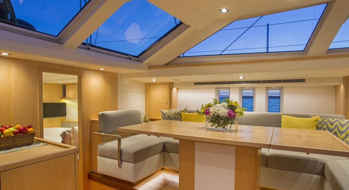 GRAYCIOUS yacht charter 3