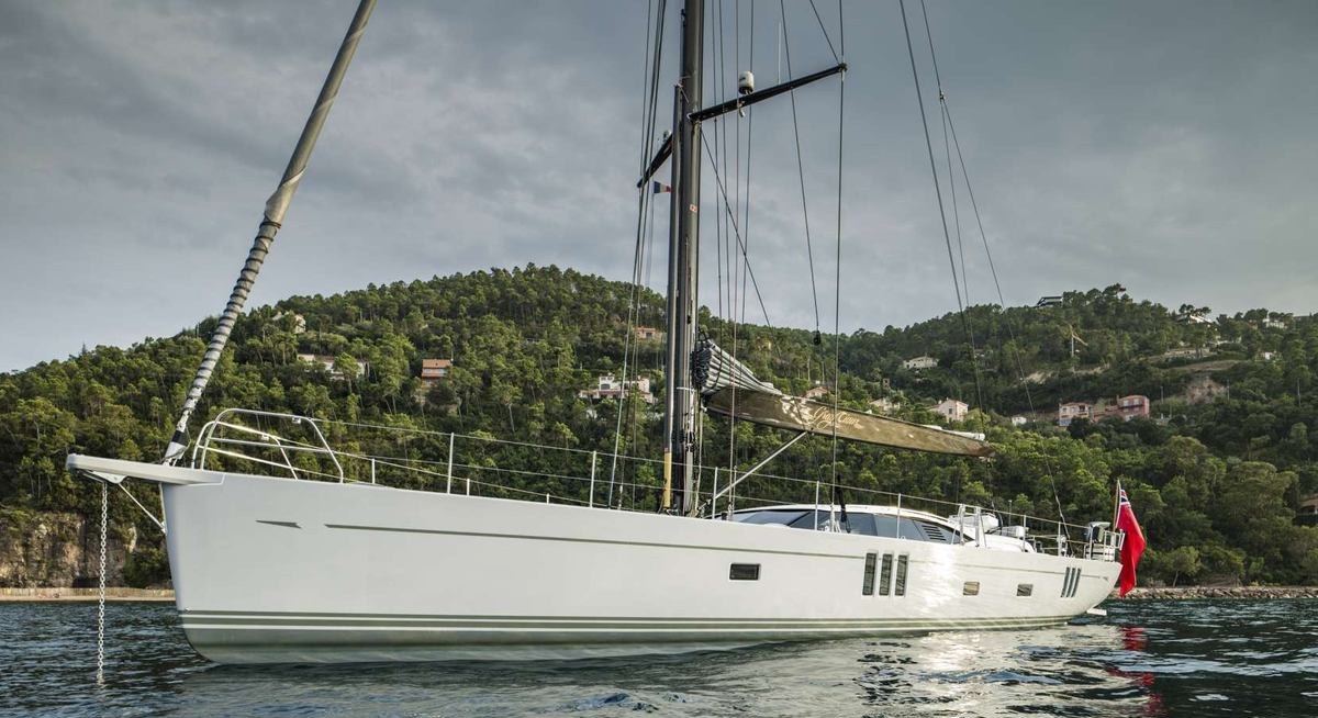 GRAYCIOUS yacht charter 1