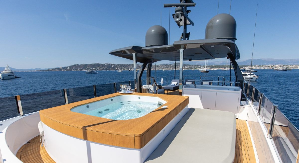 HAIAMI I yacht charter 2