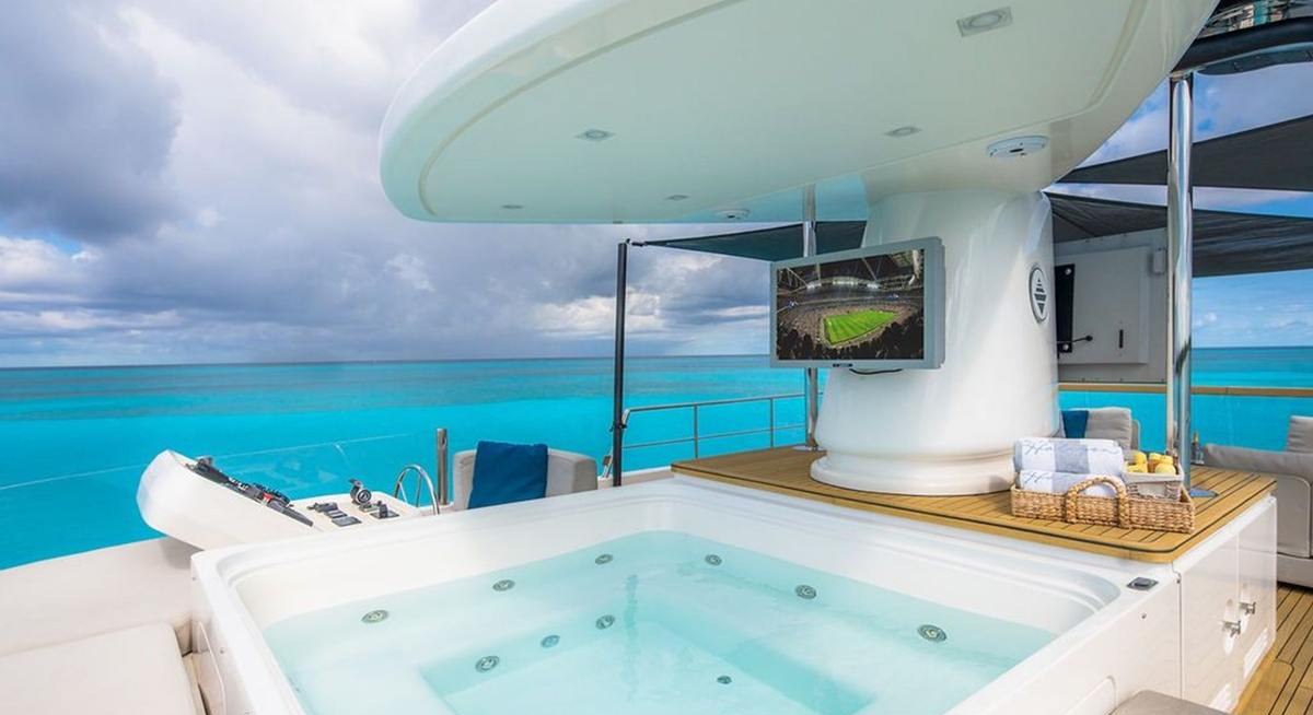 HALCYON yacht charter 2