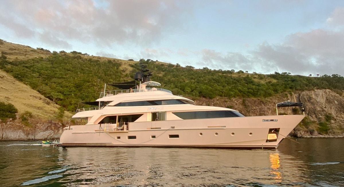 HALCYON yacht charter 1