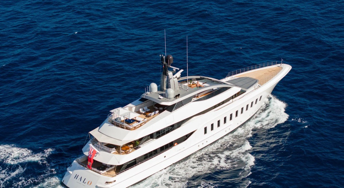HALO yacht charter 5