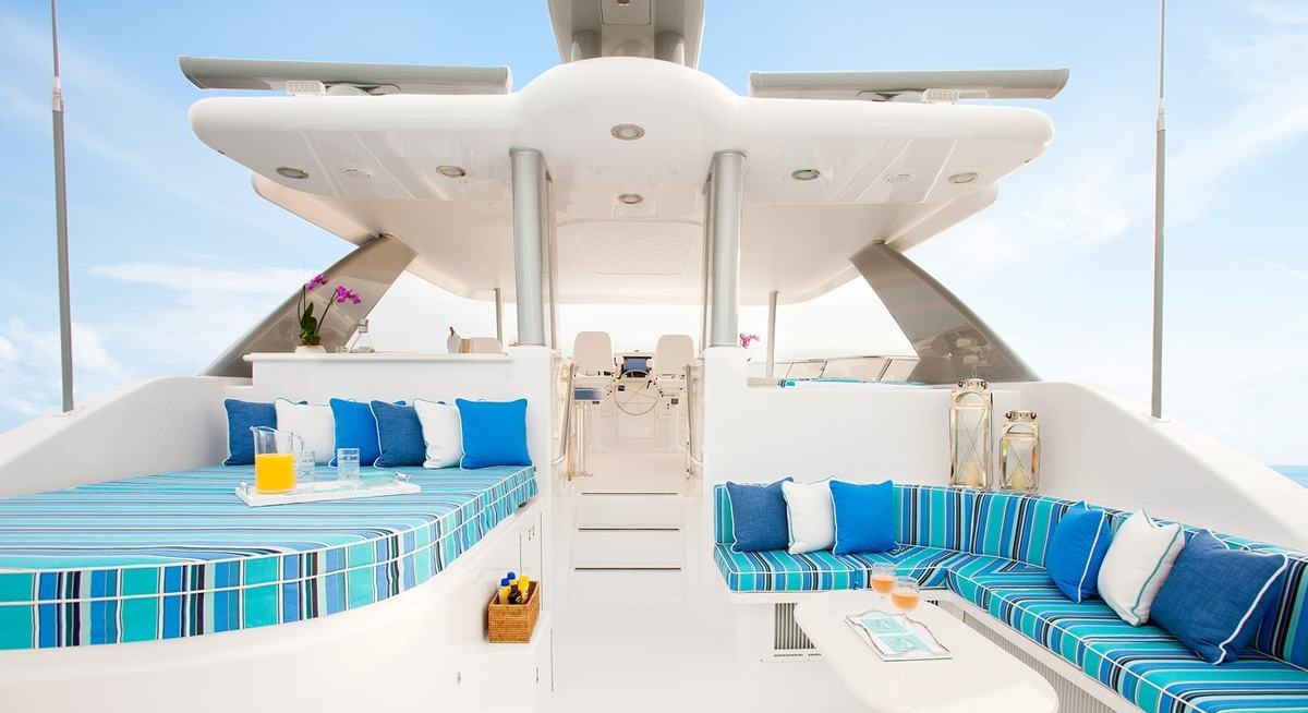HANNAH yacht charter 3