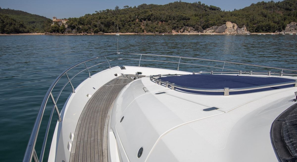 HAPPY DREAM yacht charter 2