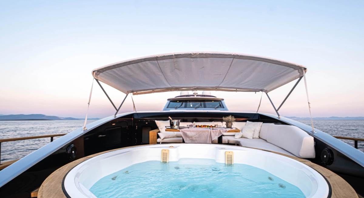HARUN yacht charter 2