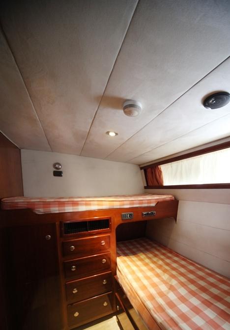 HATHOR yacht charter 4