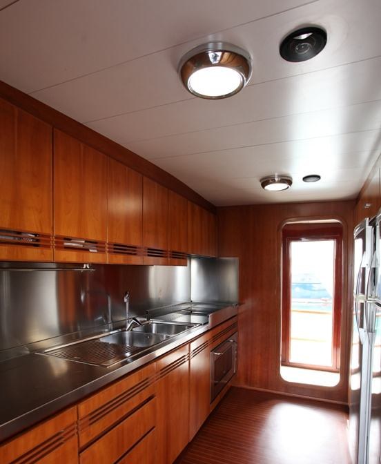 HATHOR yacht charter 2