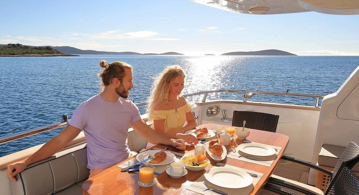 HOPE I yacht charter 4