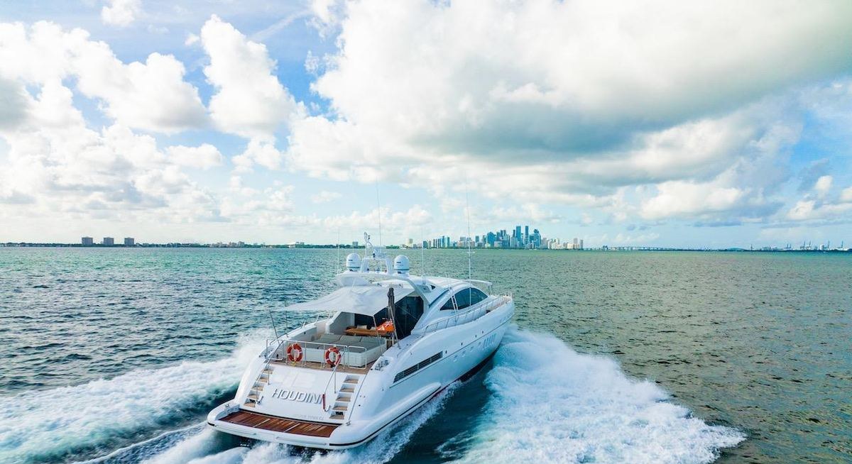 HOUDINI yacht charter 5
