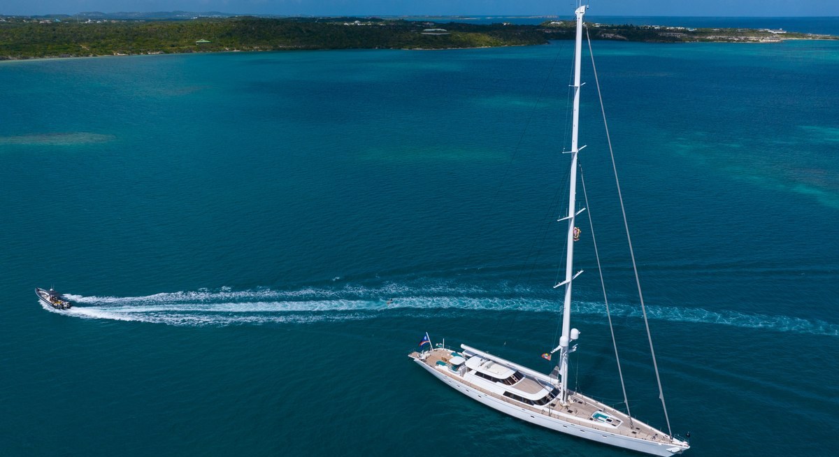 HYPERION yacht charter 5