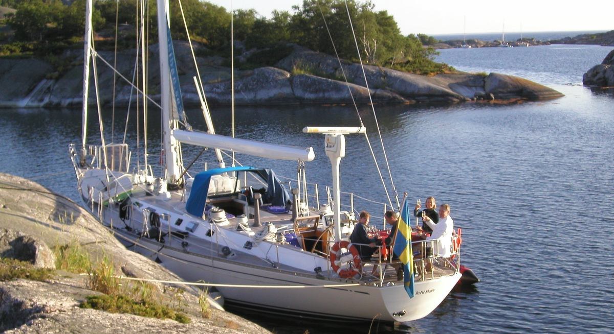 ICHI BAN yacht charter 5
