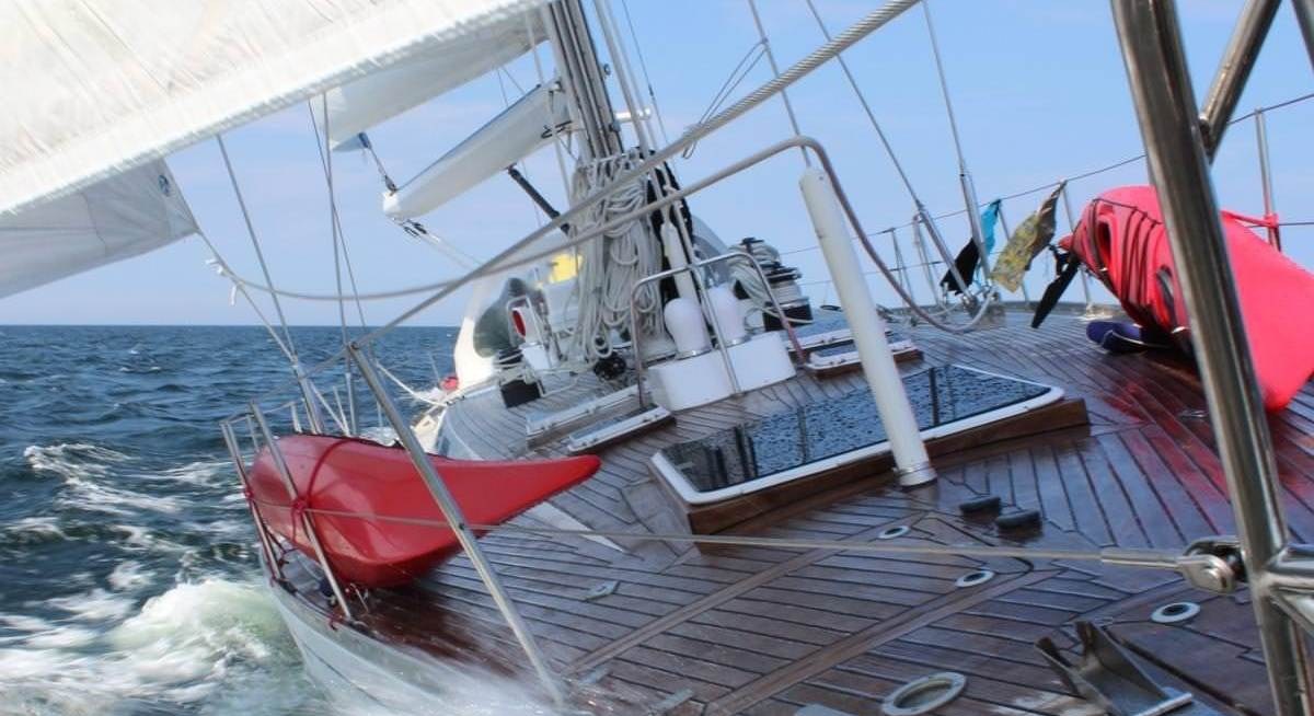 ICHIBAN yacht charter 2