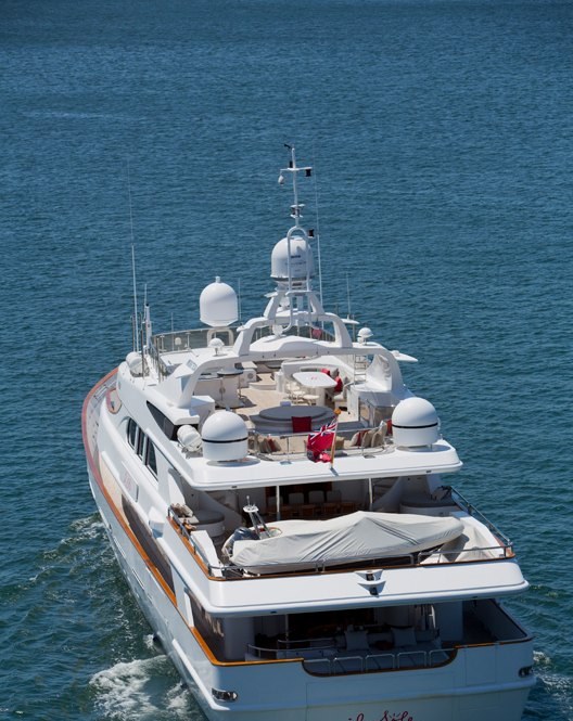 IL SOLE yacht charter 5