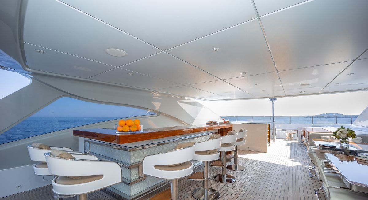ILLUSION yacht charter 2