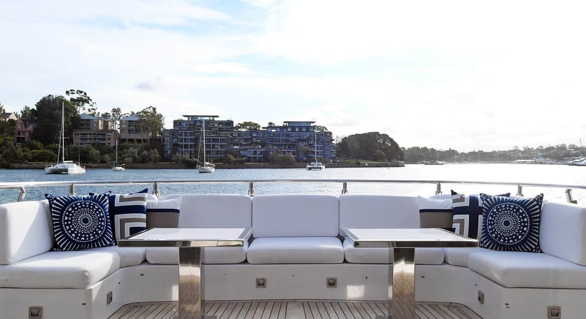IMPULSIVE yacht charter 5