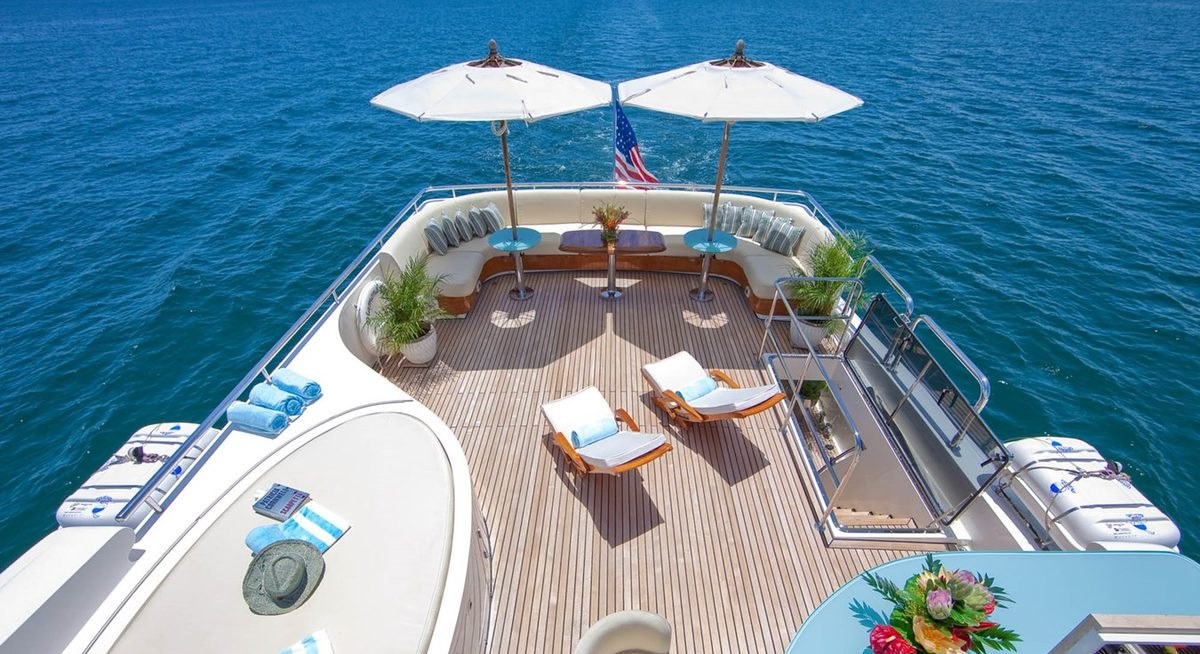 INCEPTION yacht charter 4