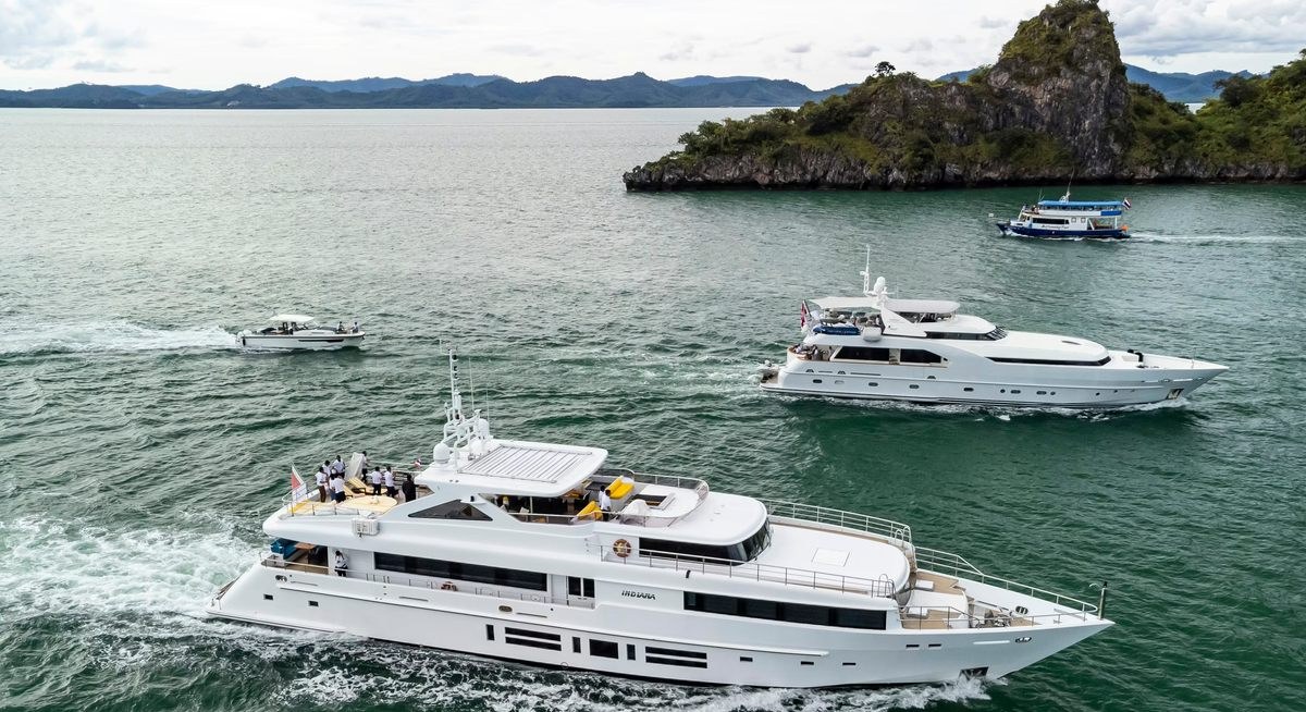 INDIANA yacht charter 2