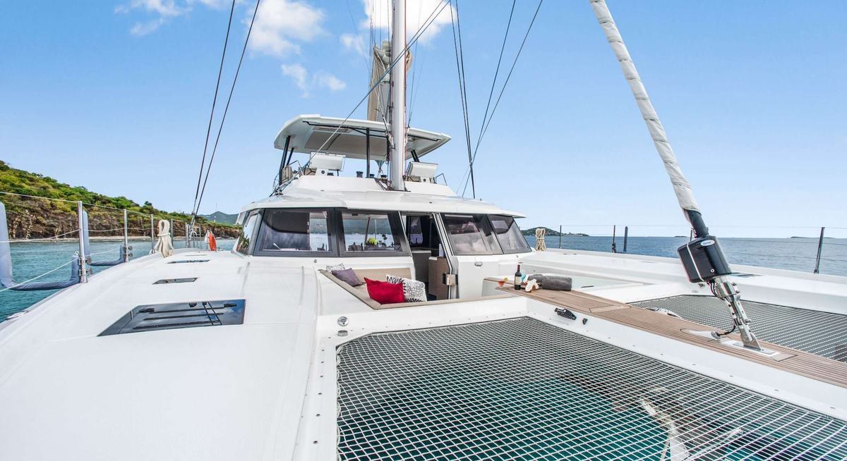 INDULGENCE yacht charter 2