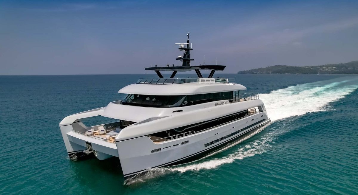 INFINITE CAT YACHT CHARTER yacht charter