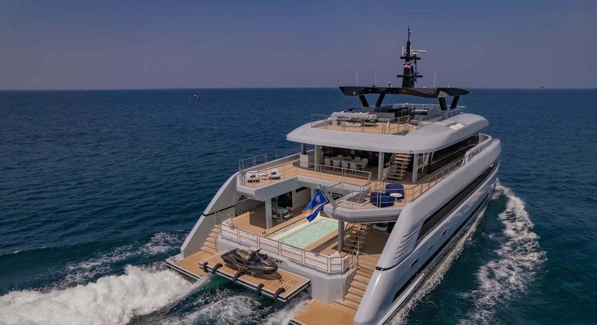 INFINITE CAT yacht charter 5